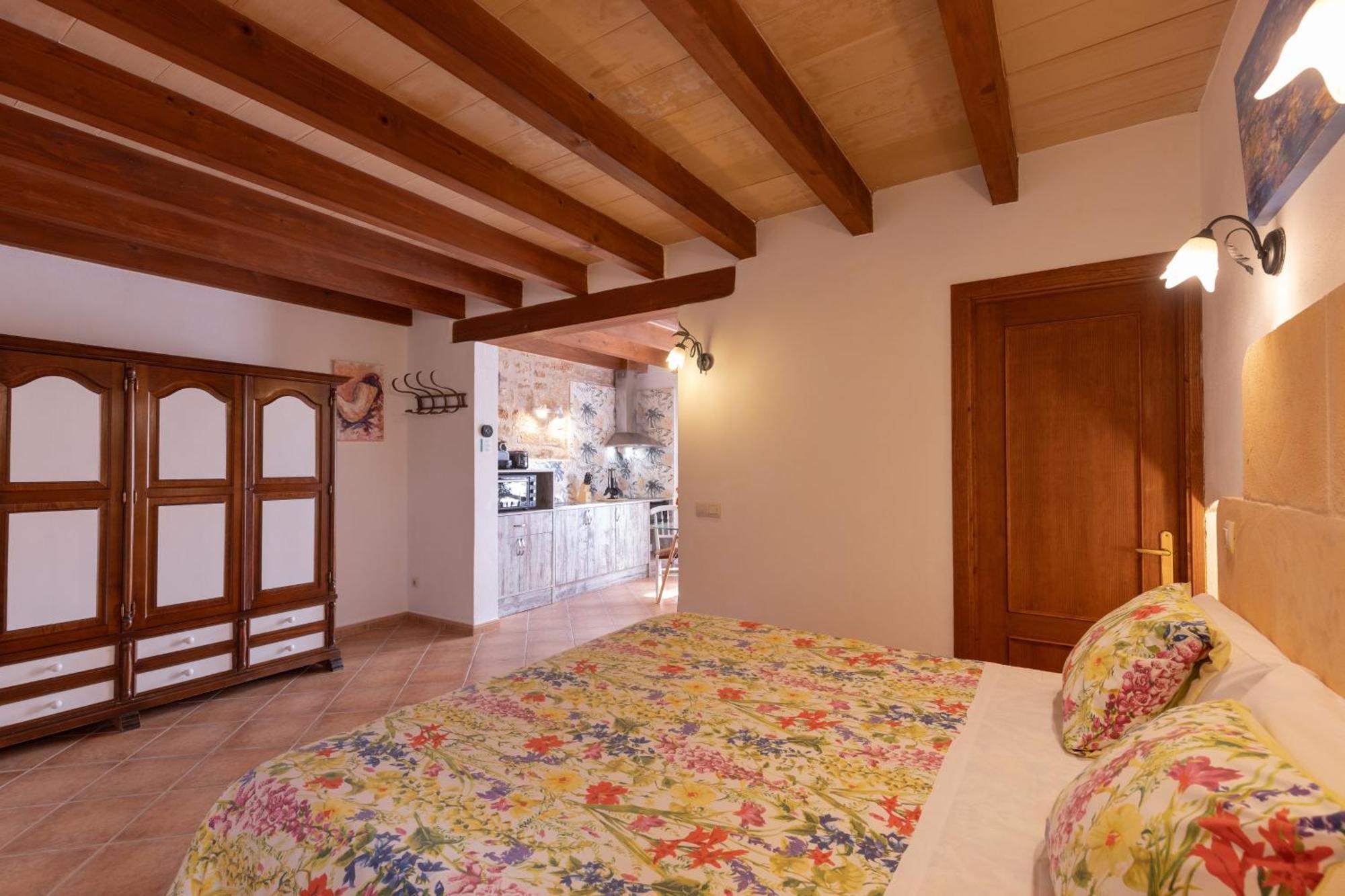 Son Marimon (adults Only) Bauernhof